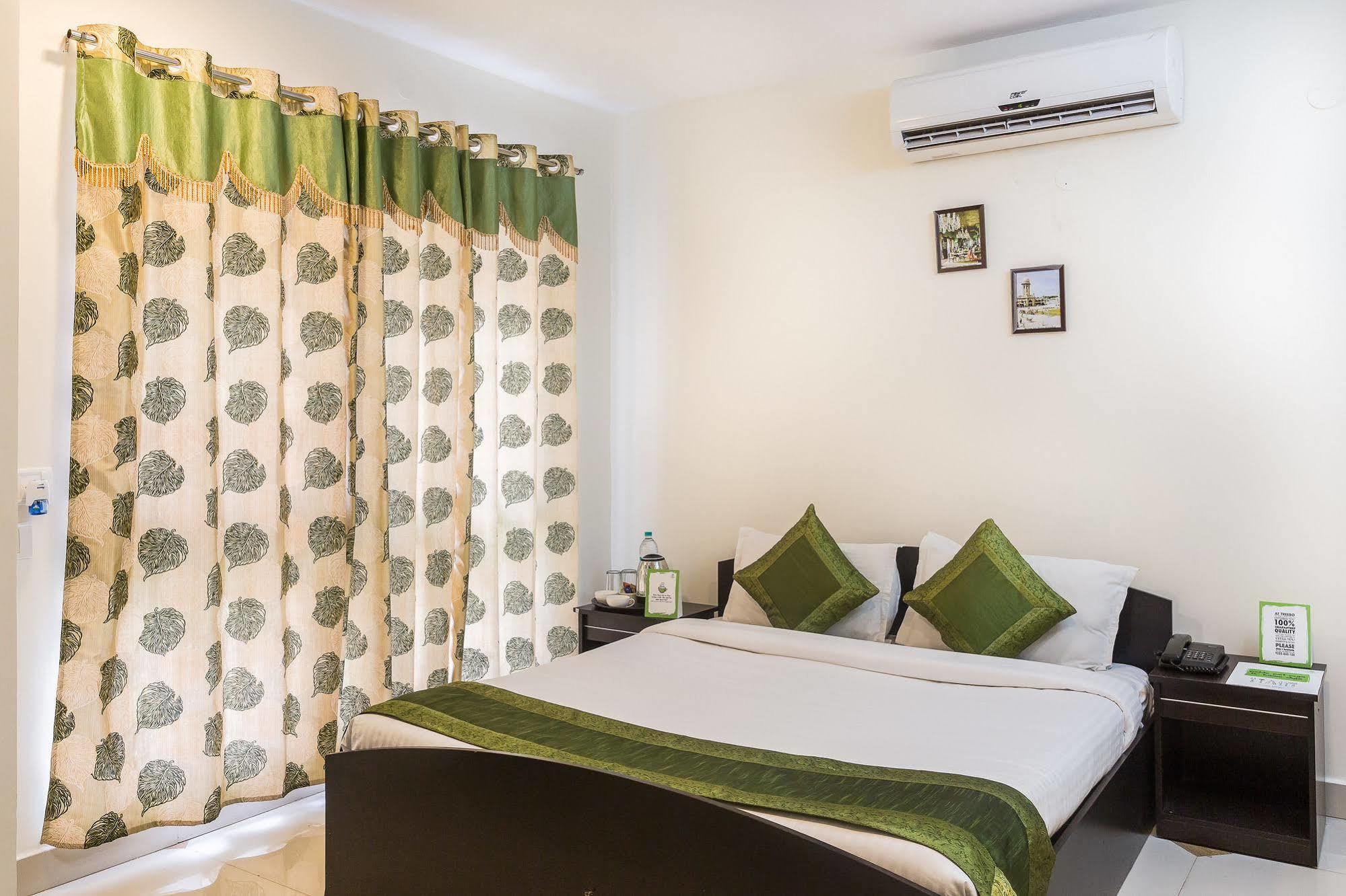 Hotel Treebo Srico, Banjara Hills à Haïdarabad Extérieur photo