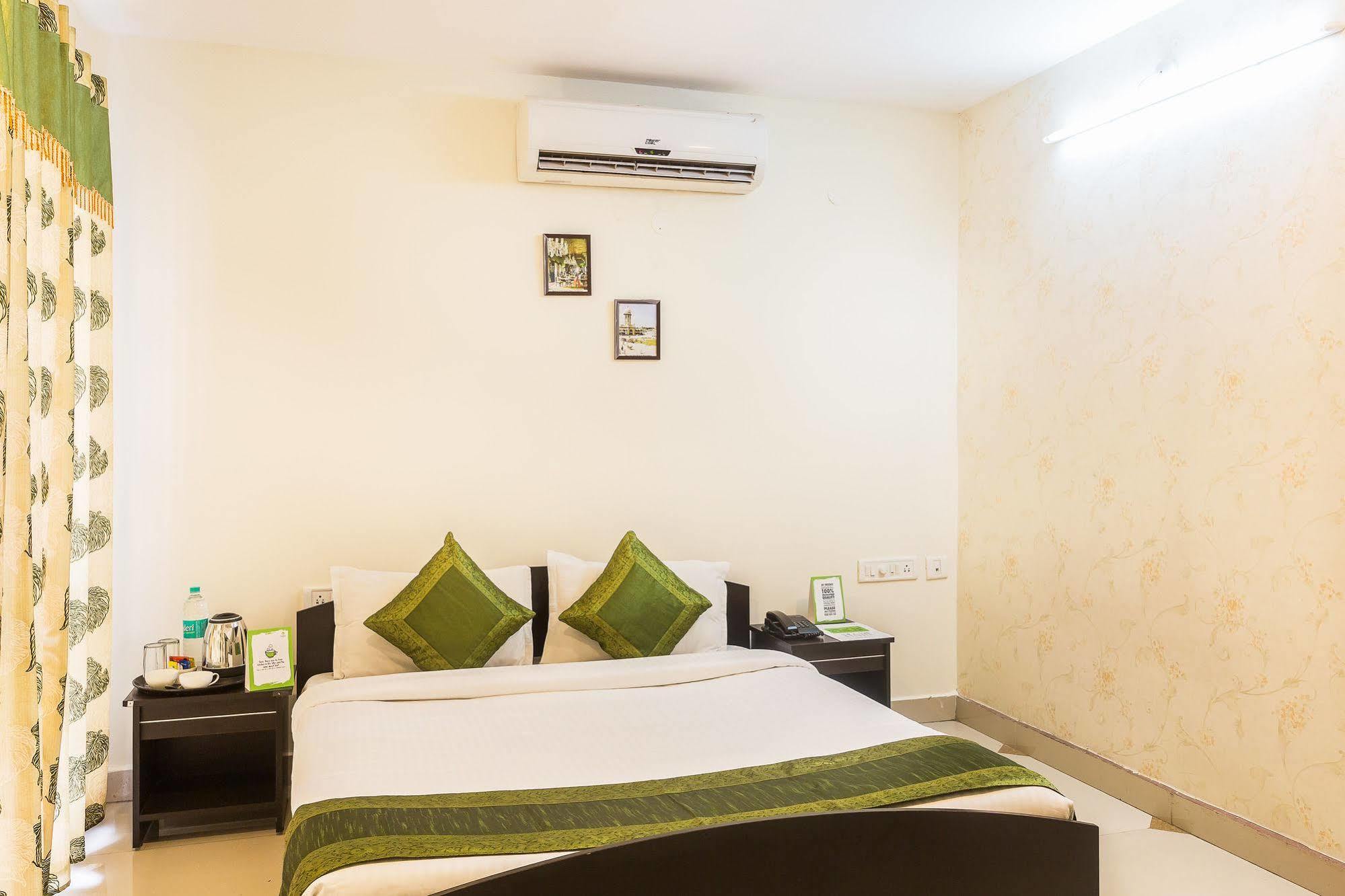 Hotel Treebo Srico, Banjara Hills à Haïdarabad Extérieur photo