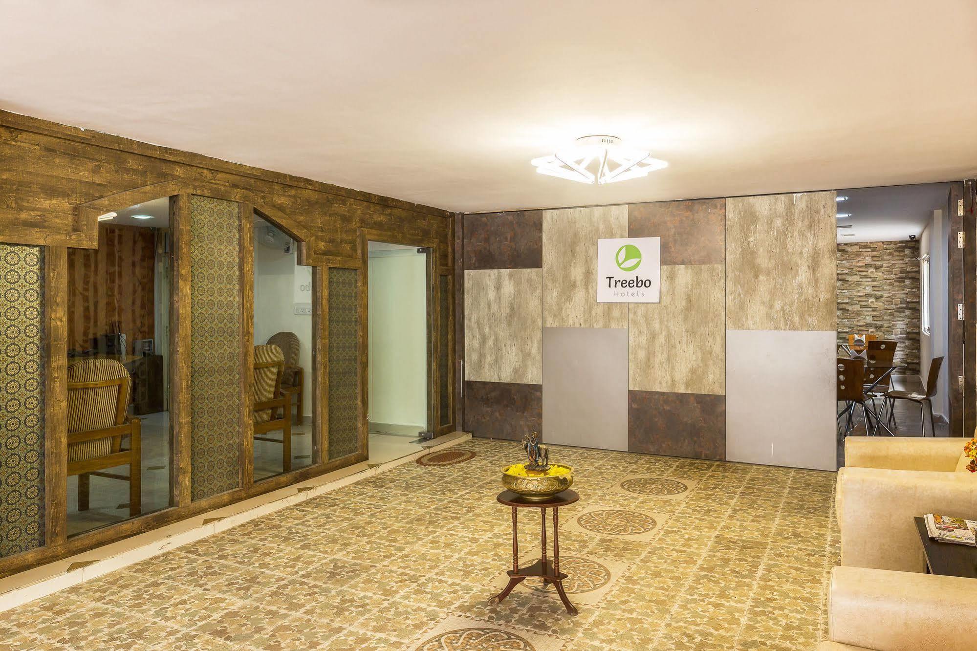 Hotel Treebo Srico, Banjara Hills à Haïdarabad Extérieur photo
