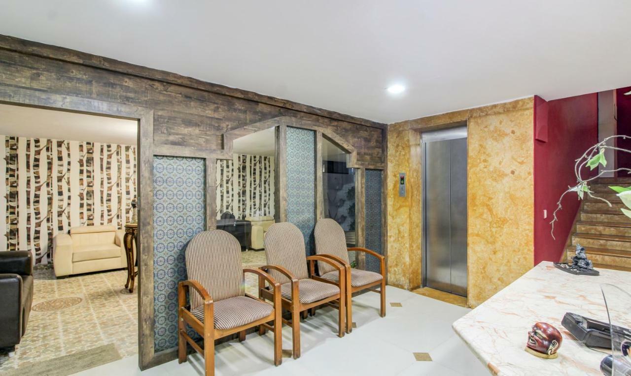 Hotel Treebo Srico, Banjara Hills à Haïdarabad Extérieur photo