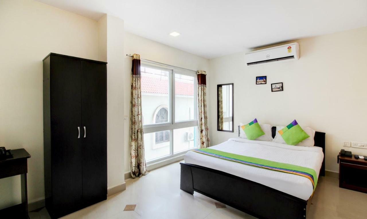 Hotel Treebo Srico, Banjara Hills à Haïdarabad Extérieur photo